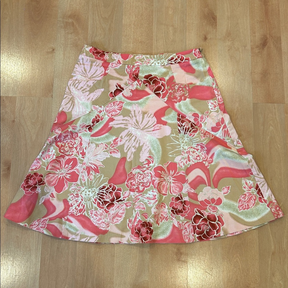 Express design, studio size, 4 pink and brown skirt